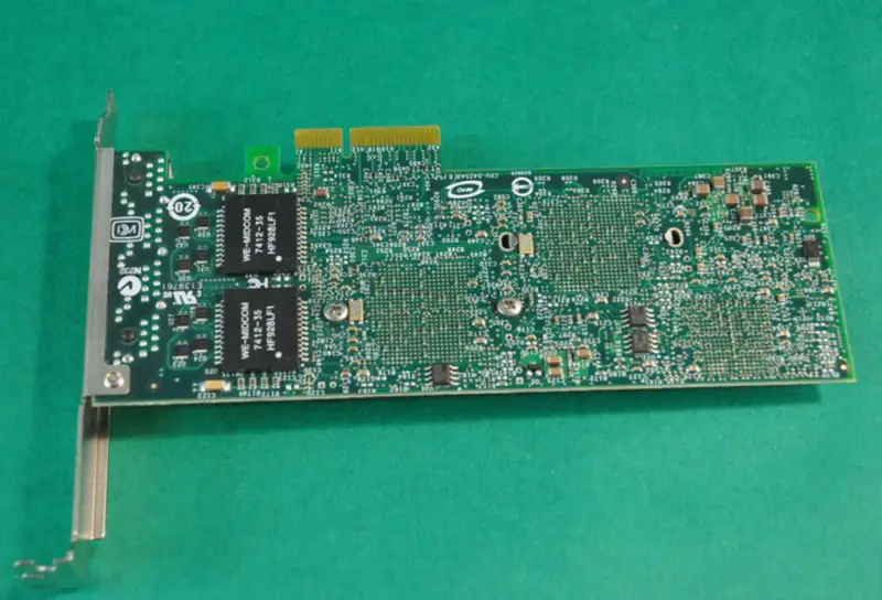 Adaptador de red Intel Gigabit VT Gigabit Ethernet de cuatro puertos 0YT674 9404PT 82575G