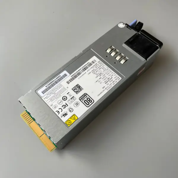 Fuente de alimentación Acbel R1CA2551B