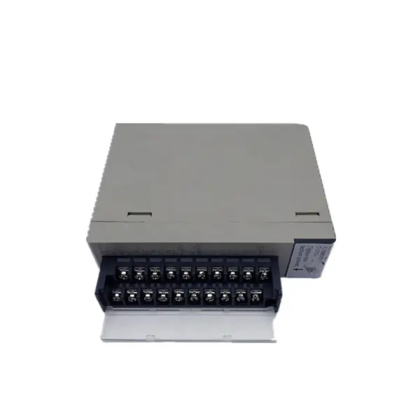 Pieza de automatización PLC CS1W-OC211 Módulo de salida Omron 120-240V