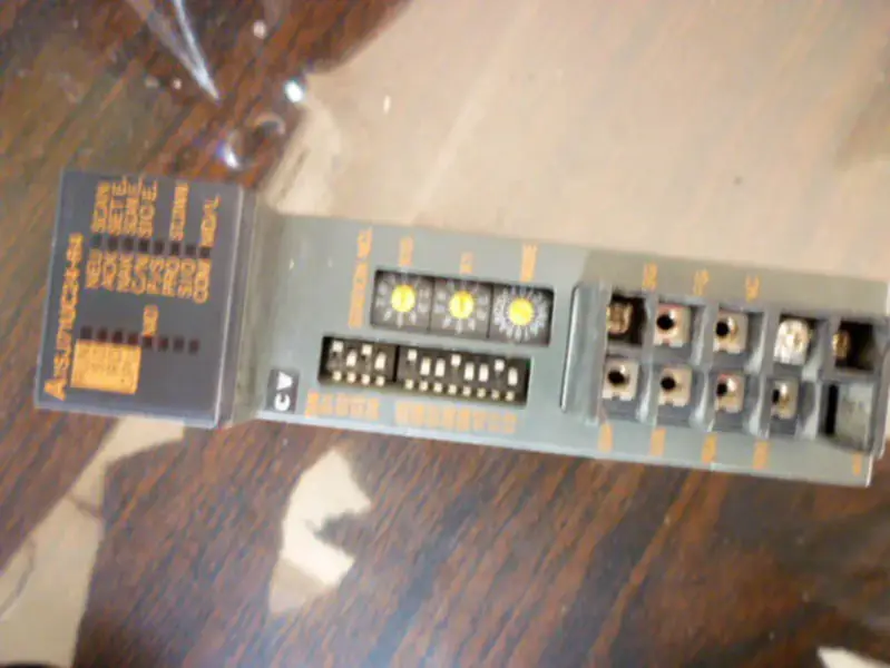 PLC Mitsubishi A1SJ71UC24-R4