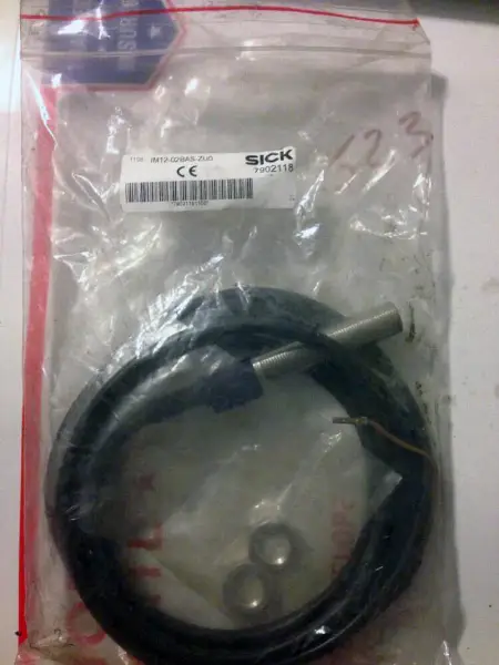 SICK IM12-02BAS-ZU0 Sensor de proximidad inductivo