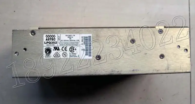 Fuente de alimentación ASTEC LPQ352 ENTRADA 100-240V 7A 50-60Hz