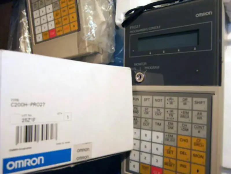 Módulo PLC Omron C200H-PRO27