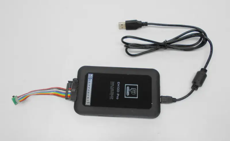 Emulador Flash Dediprog EM100PRO