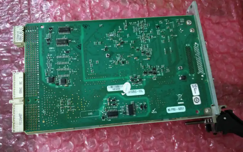 Tarjeta DAQ de alta velocidad NI PXI-6251 PXI