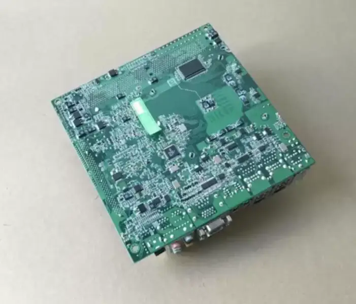 COMMELL LV-676 MiniITX Doble puerto de red 775 LVDS DVI VGA placa base industrial