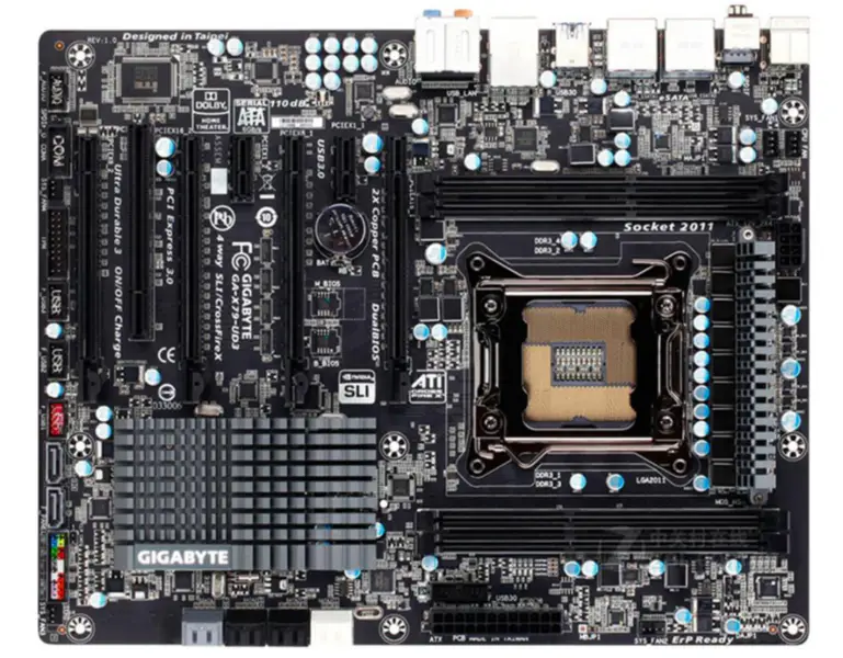 GIGABYTE GA-X79-UD3 placa base LGA 2011 DDR3
