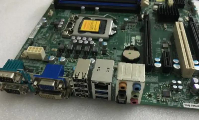 Placa base SuperMicro C7B75-0C012 MBD-C7B75-0