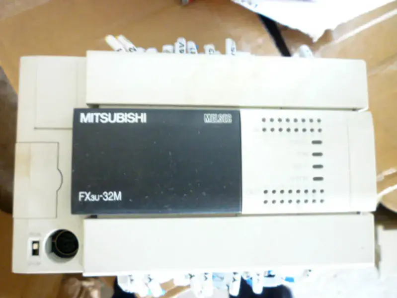 PLC Mitsubishi FX3U-32MT/ES