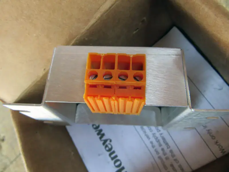Módulo PLC Honeywell VX89351PWRSPLY