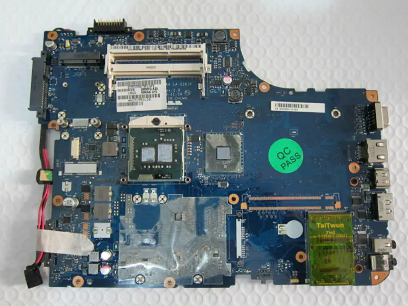 Placa base Toshiba K000093550