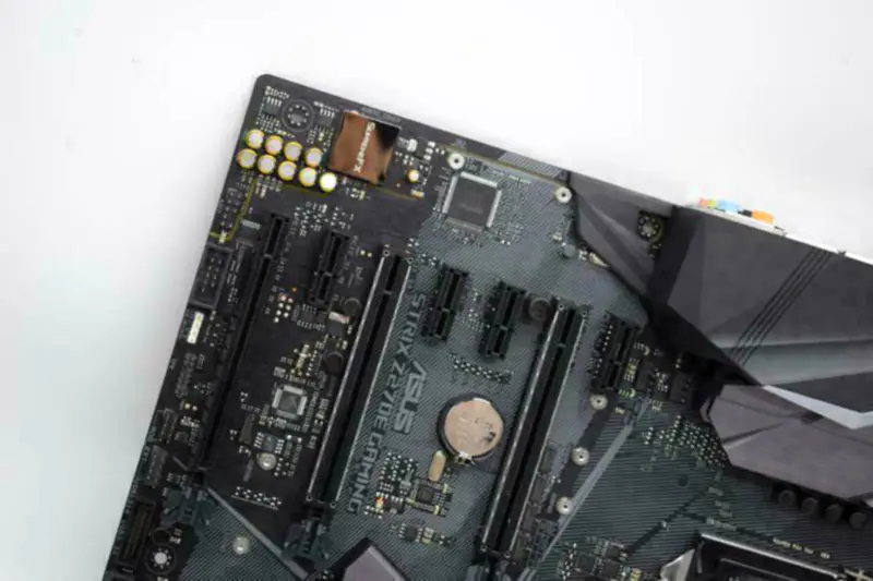 Placa base Asus STRIXZ270EGAMING