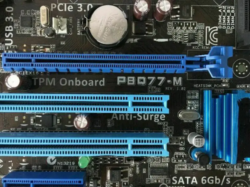 Placa base Asus P8Q77-M