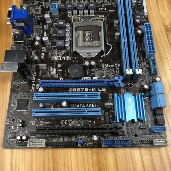 Placa base Asus P8B75-MLE
