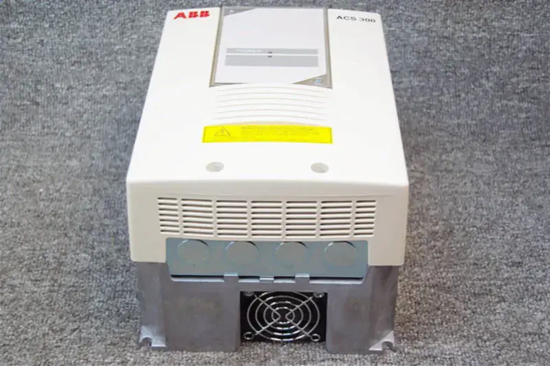 ABB ACS 300,ACS301-2P7-3 Inversor NUEVO NO EN CAJA ACS301-2P7-3