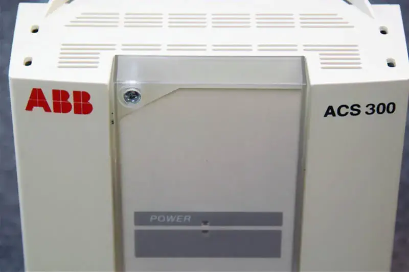 ABB ACS 300,ACS301-2P7-3 Inversor NUEVO NO EN CAJA ACS301-2P7-3