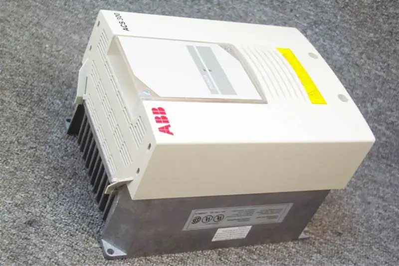 ABB ACS 300,ACS301-2P7-3 Inversor NUEVO NO EN CAJA ACS301-2P7-3