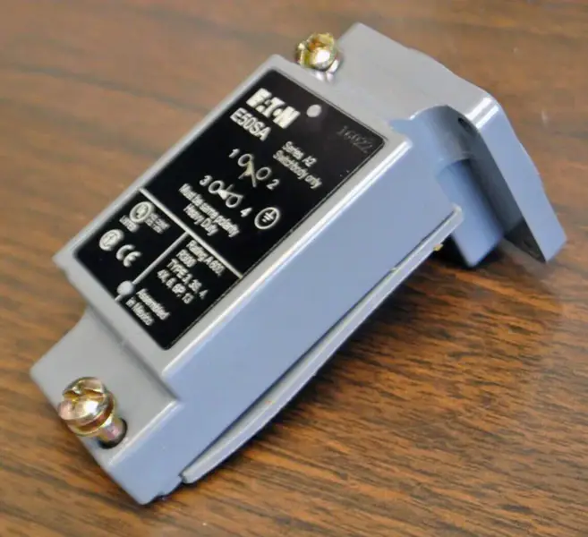 Módulo PLC EATON E50SA