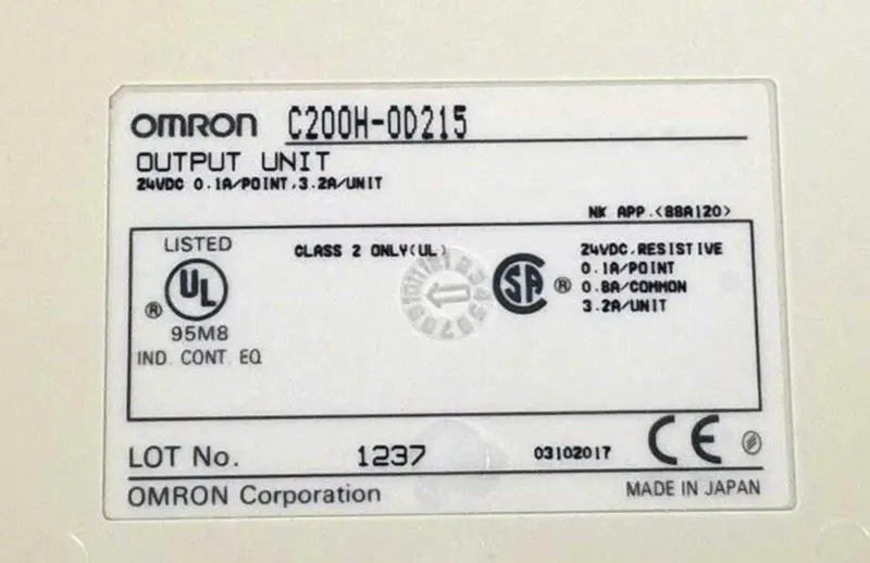 Módulo PLC Omron C200H-OD215