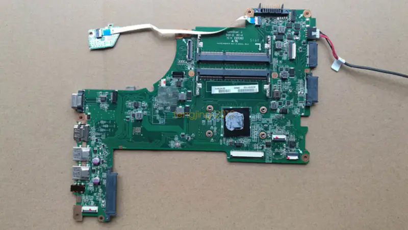 Placa base Toshiba A000301100