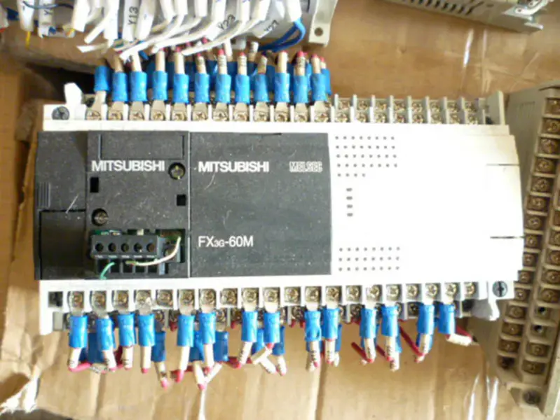 PLC Mitsubishi FX3G-60MT/ESS