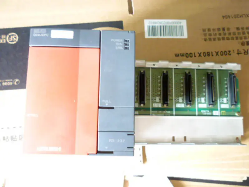 PLC Mitsubishi Q00JCPU