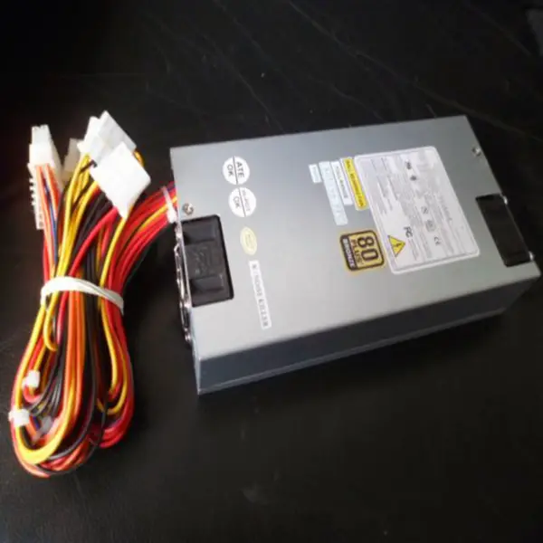Fuente de alimentación conmutada FSP AT -5V 1U P8P9 de 300 W de pico 450 W FSP300-601U SPI3001UH