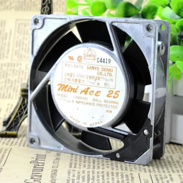 Ventilador Sanyo 109S092 200V 11/10W 0.07/0.06A 90*90*25MM