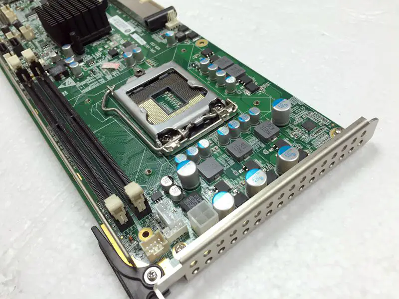 AAEON Placa Base Industrial EPE-1815VNA-H61 VER:C01 LGA1155