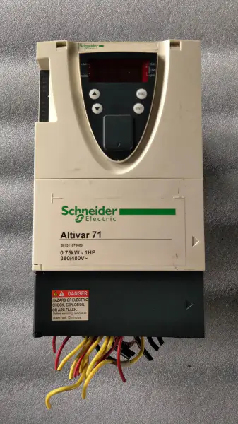 Schneider serie 71 ATV71H075N4Z 0,75KW 380V