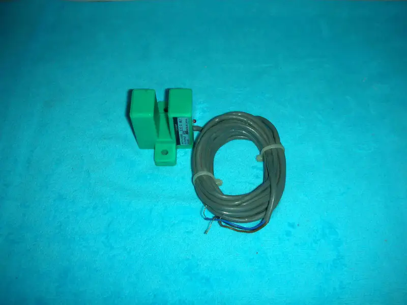 OMRON E2E-X ME1