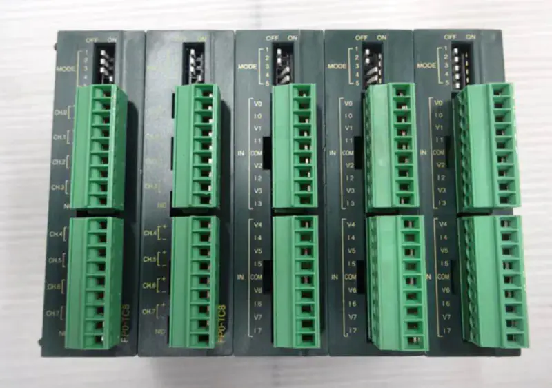 PLC Panasonic FP0-A80/FP0-A21/FP0-TC4/FP0-TC4