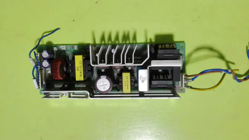 Cosel LEA150F-24 Fuente de alimentación