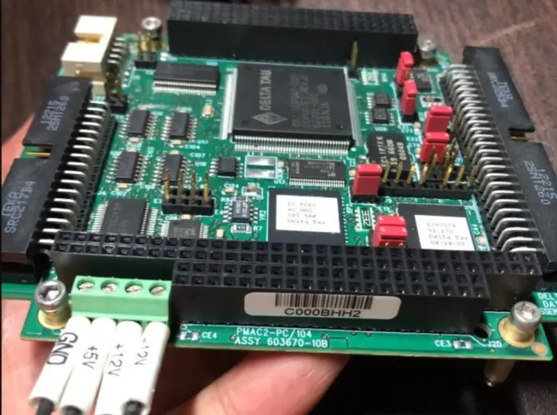 Delta Tau PMAC2-PC/104 ASSY 603672-10B tarjeta de control de movimiento