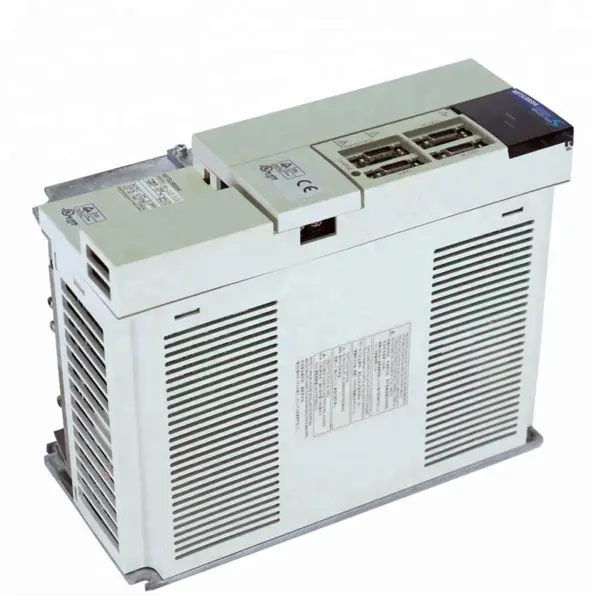 Venta caliente 4d56 motor 6d24 MR-J2S-500A l200 accesorios