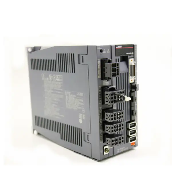 Mitsubishi MR-J4W3-444B ac Servo Amplificador Japón motor fuera de borda