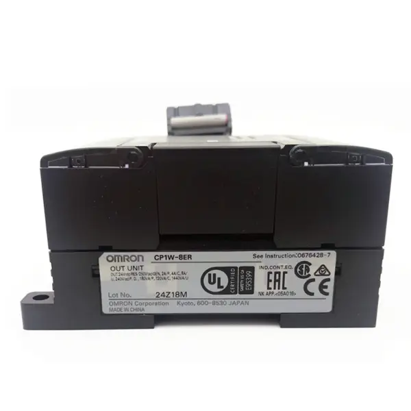 Módulo PLC Omron CP1W-8ER