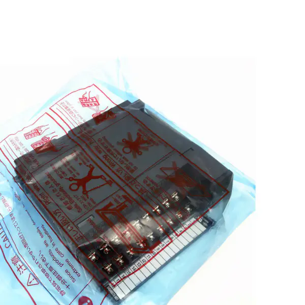 PLC de la serie Q de Mitsubishi Melsec Unidad de salida de transistor de 16 puntos QY80