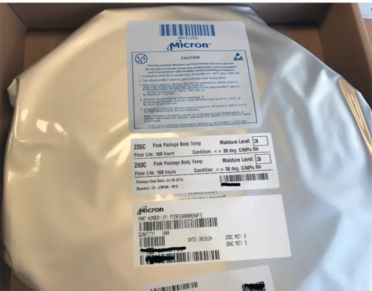 una interfaz de datos asíncrona IC Chip 2G PARALLEL 48TSOP 256M x 8 dispositivos NAND Flash MT29F2G08ABAEAWPE