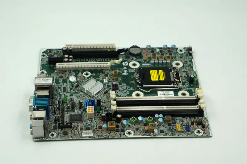 HP RP5810 748612-001 748493-001 Placa base