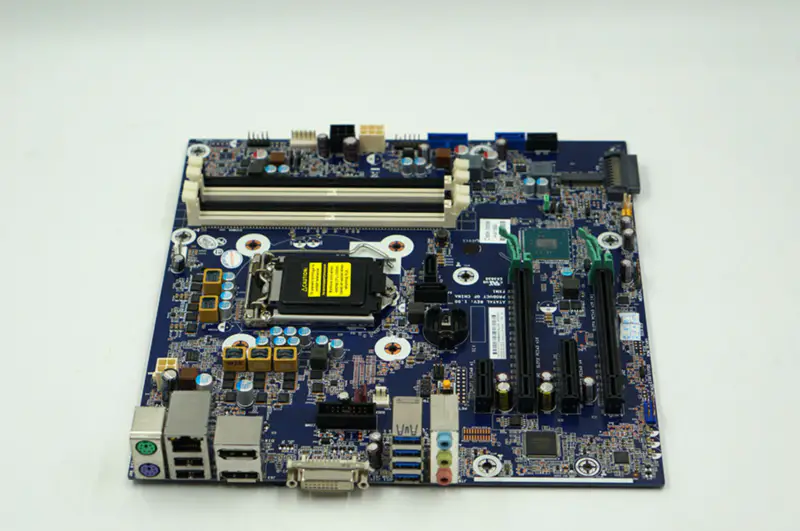 HP Z240 MT 795000-001 837344-001 837344-601 908397-601 Placa base
