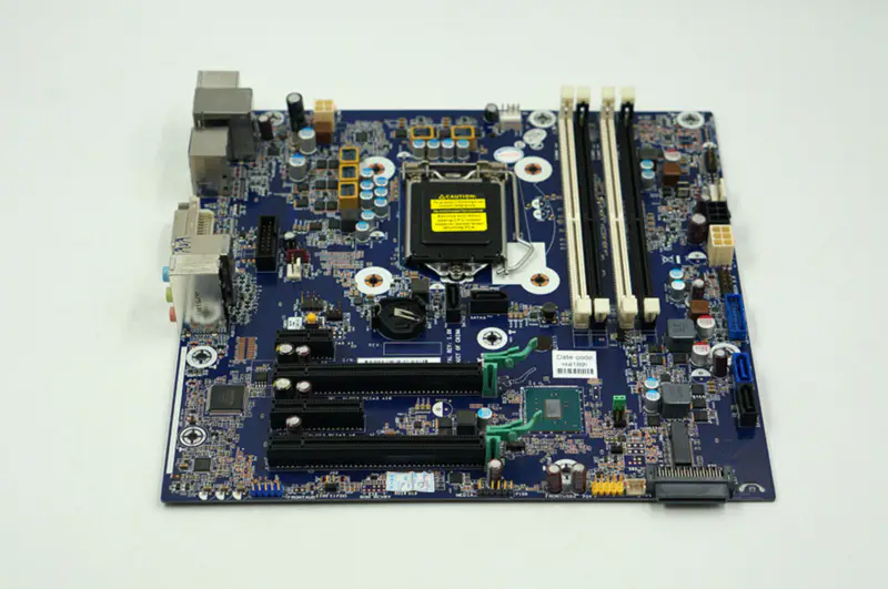 HP Z240 MT 795000-001 837344-001 837344-601 908397-601 Placa base