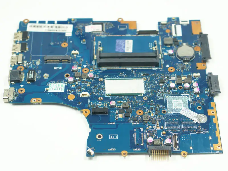 Placa base Asus PU551LA con tarjeta gráfica integrada