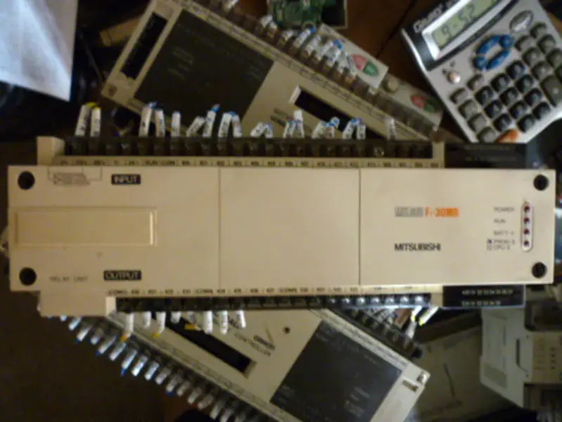PLC Mitsubishi F1-30MR