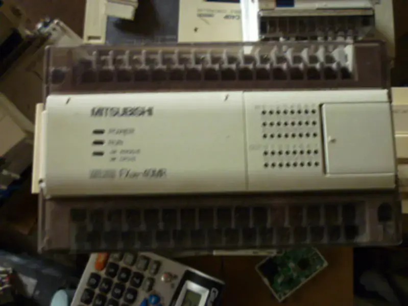 PLC Mitsubishi FX0N-40MR