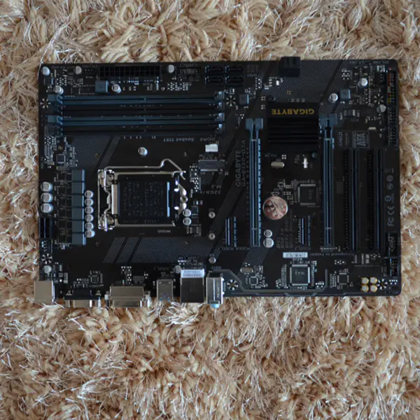 Gigabyte B150-D3A Desktop Motherboard DDR4 Socket LGA 1151