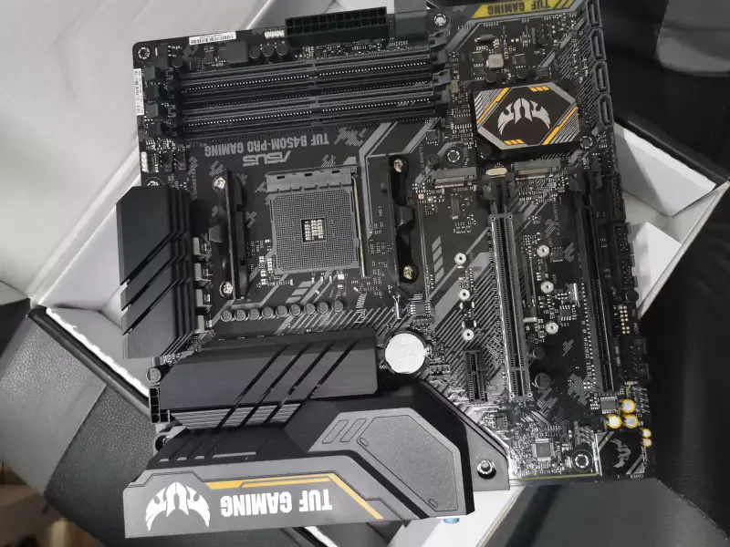 Placa base ASUS TUF B450M-PRO GAMING