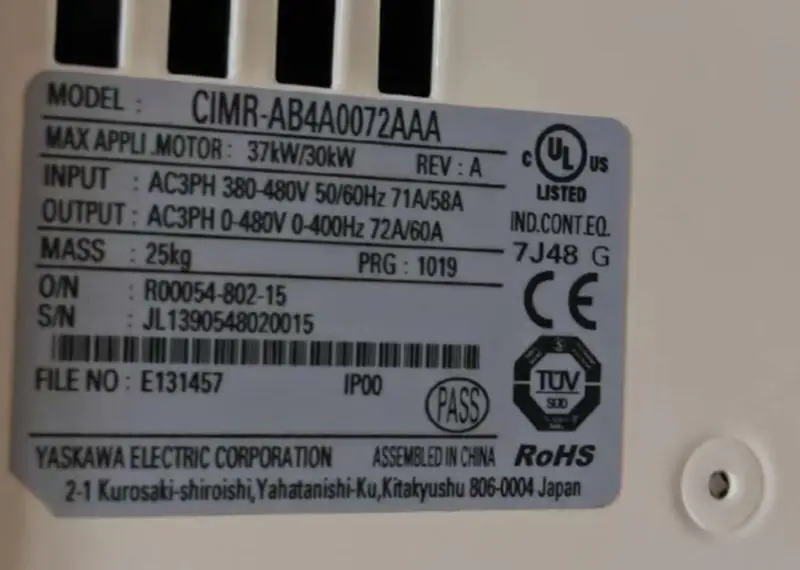 Inversor YASKAWA A1000 CIMR-AC4A0072AAA