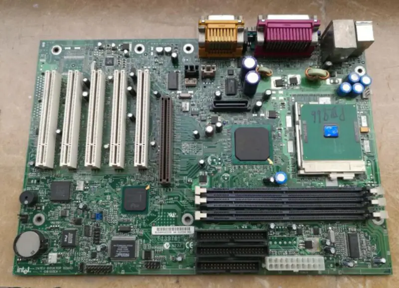 Placa base Intel D815EEA para equipos industriales