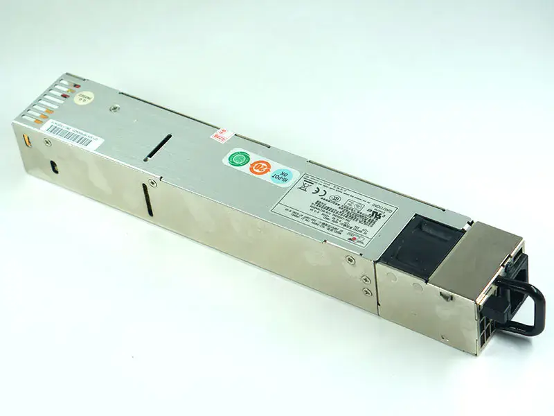 Fuente de alimentación Zippy Emacs CRPS M1S-3400V